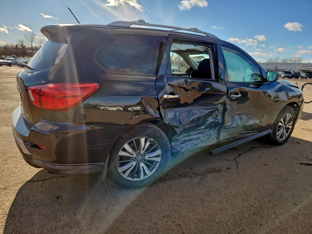 2018 NISSAN PATHFINDER