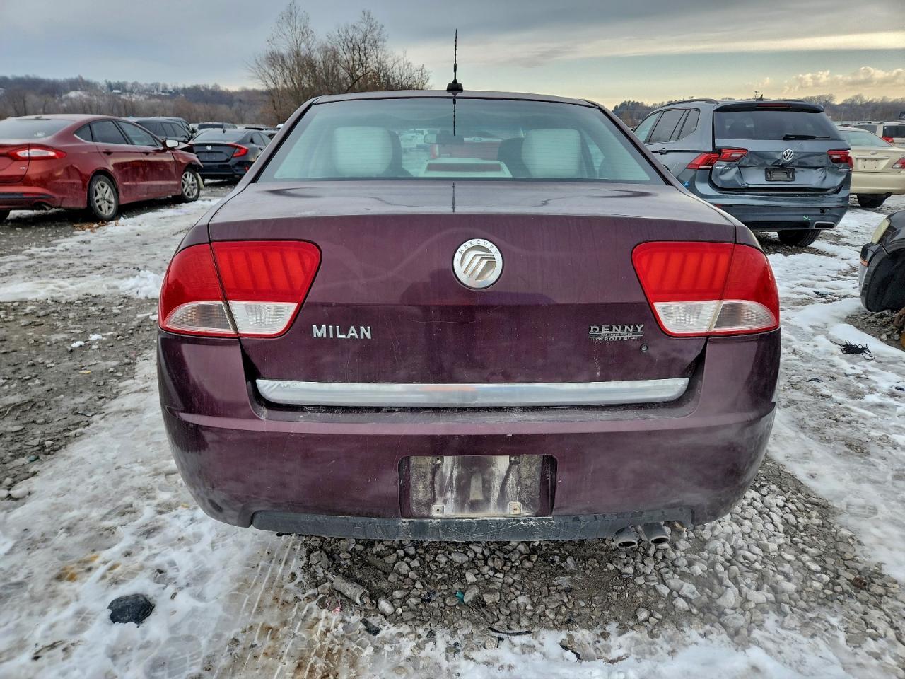 2011 MERCURY Milan