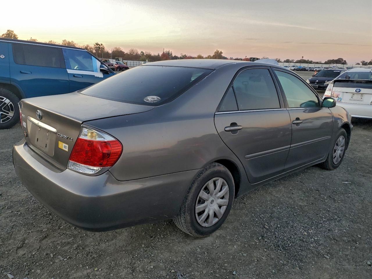 2005 TOYOTA CAMRY