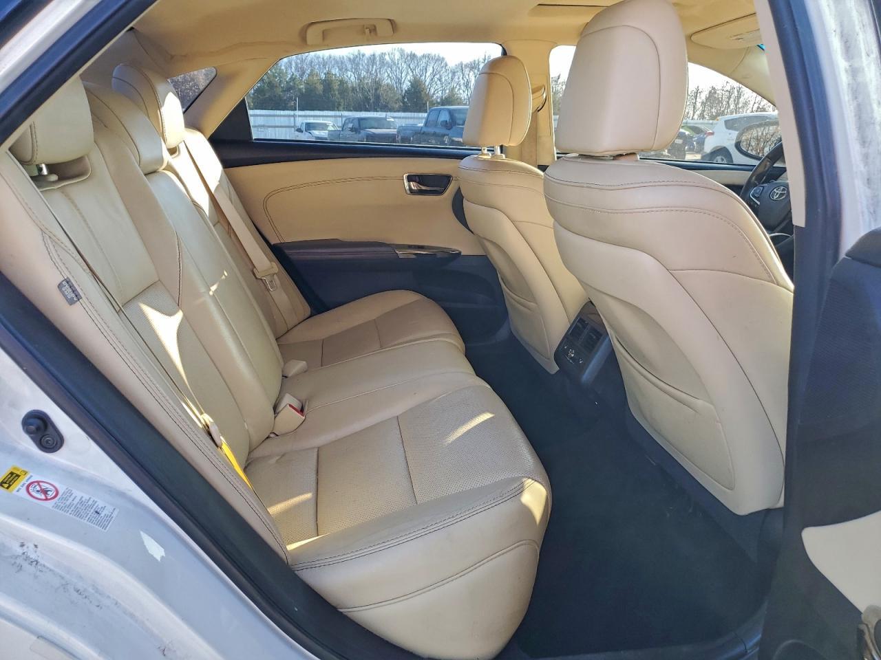 2013 TOYOTA Avalon