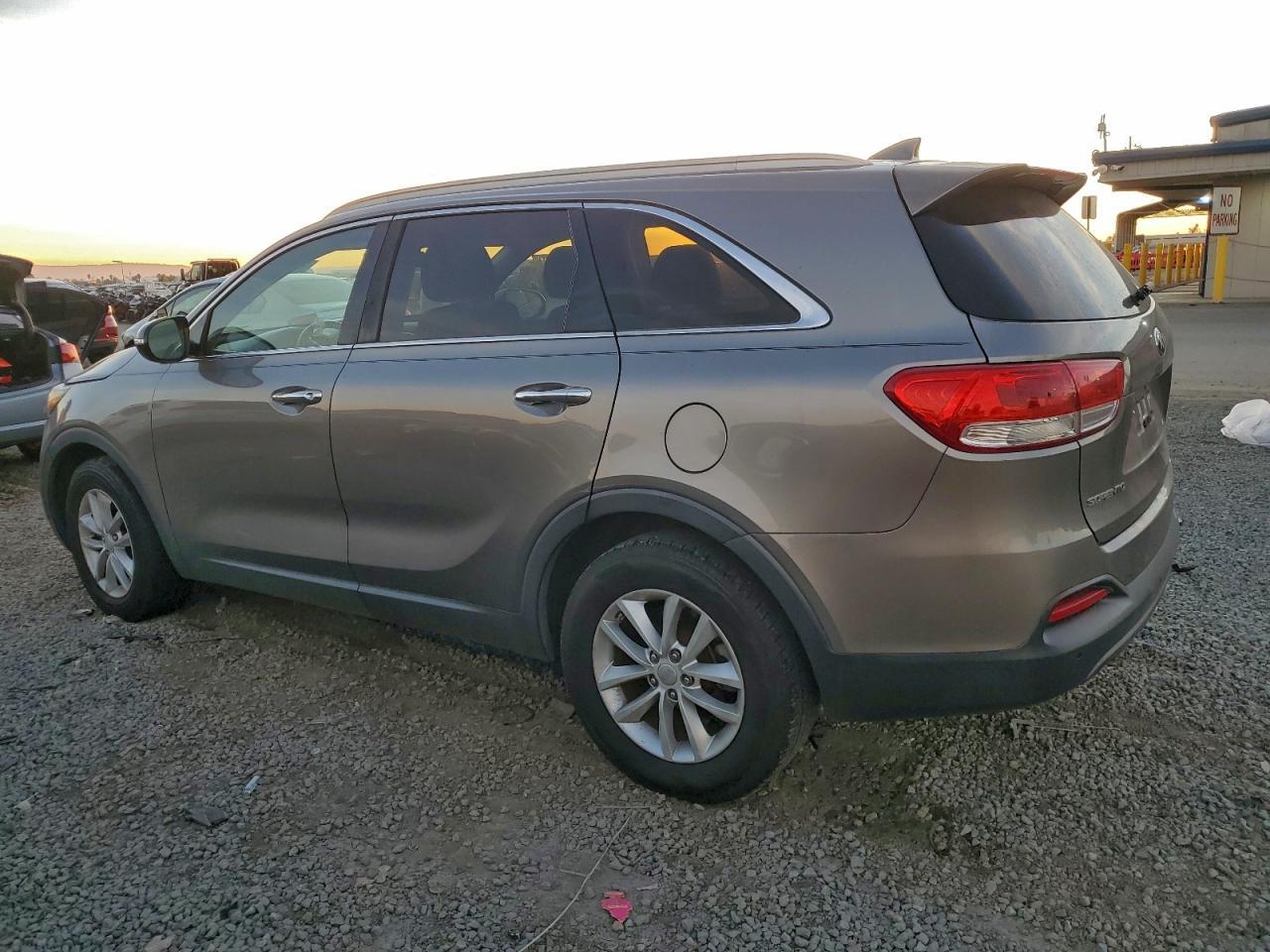 2016 KIA SORENTO