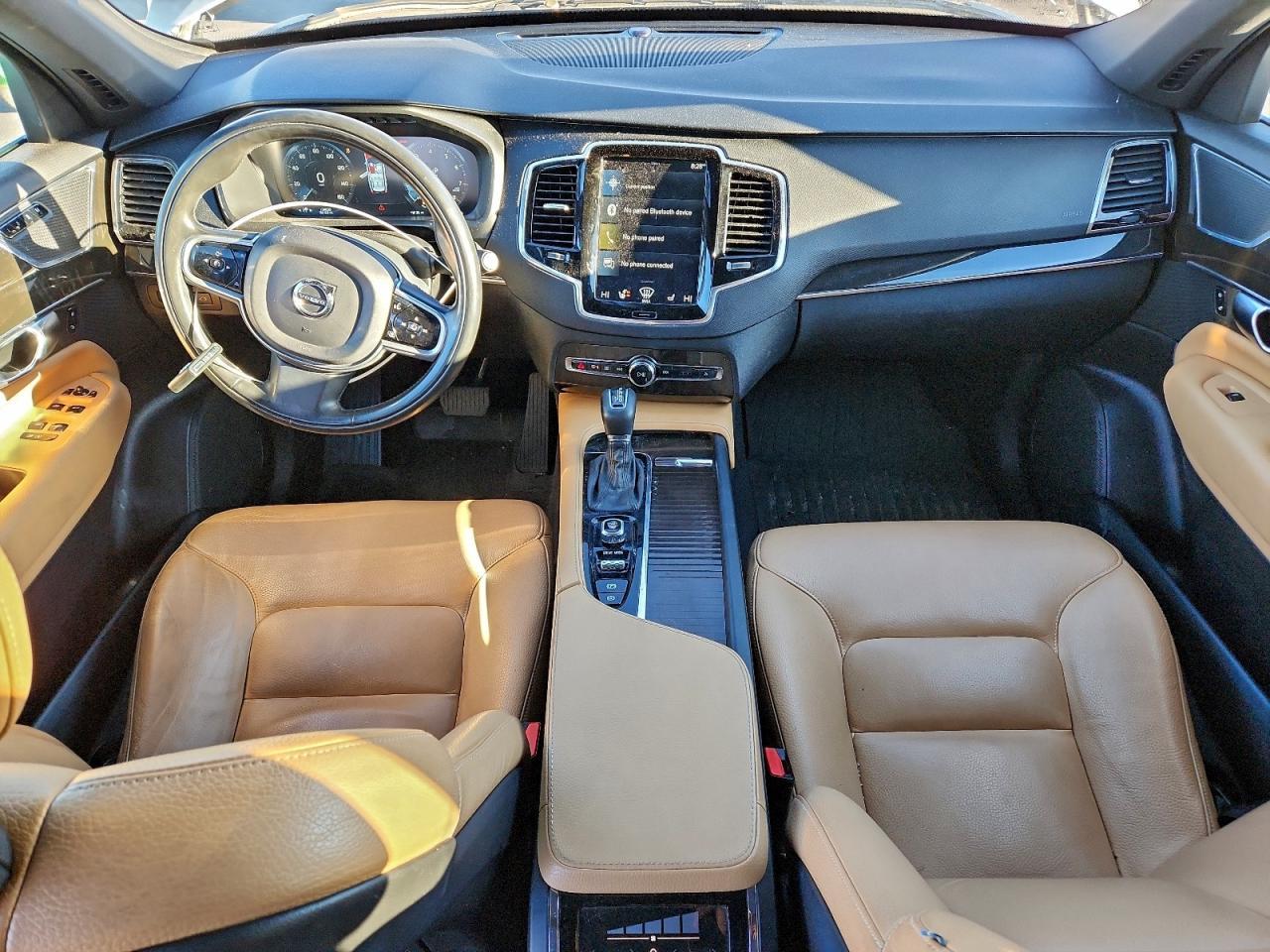2018 VOLVO XC90
