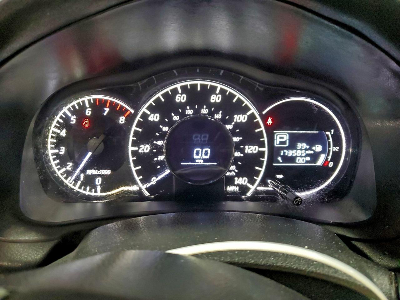 2015 NISSAN Versa Note