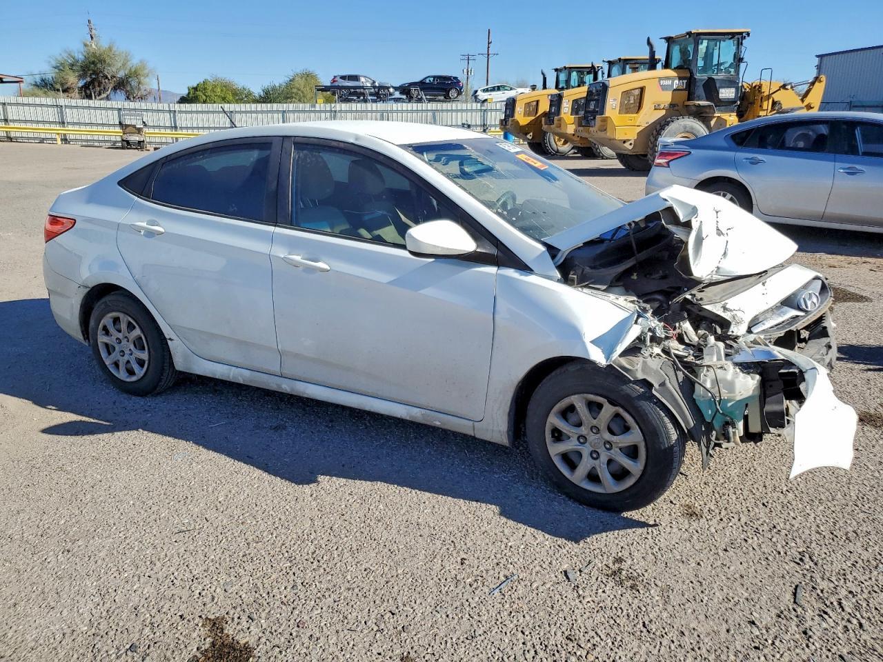 2012 HYUNDAI ACCENT