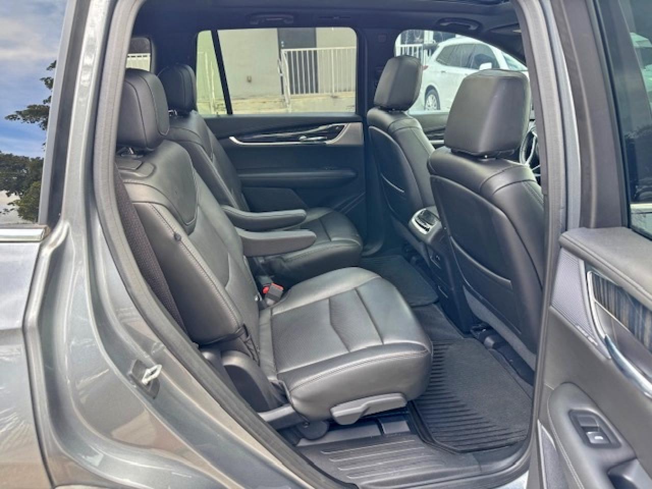 2020 CADILLAC XT6