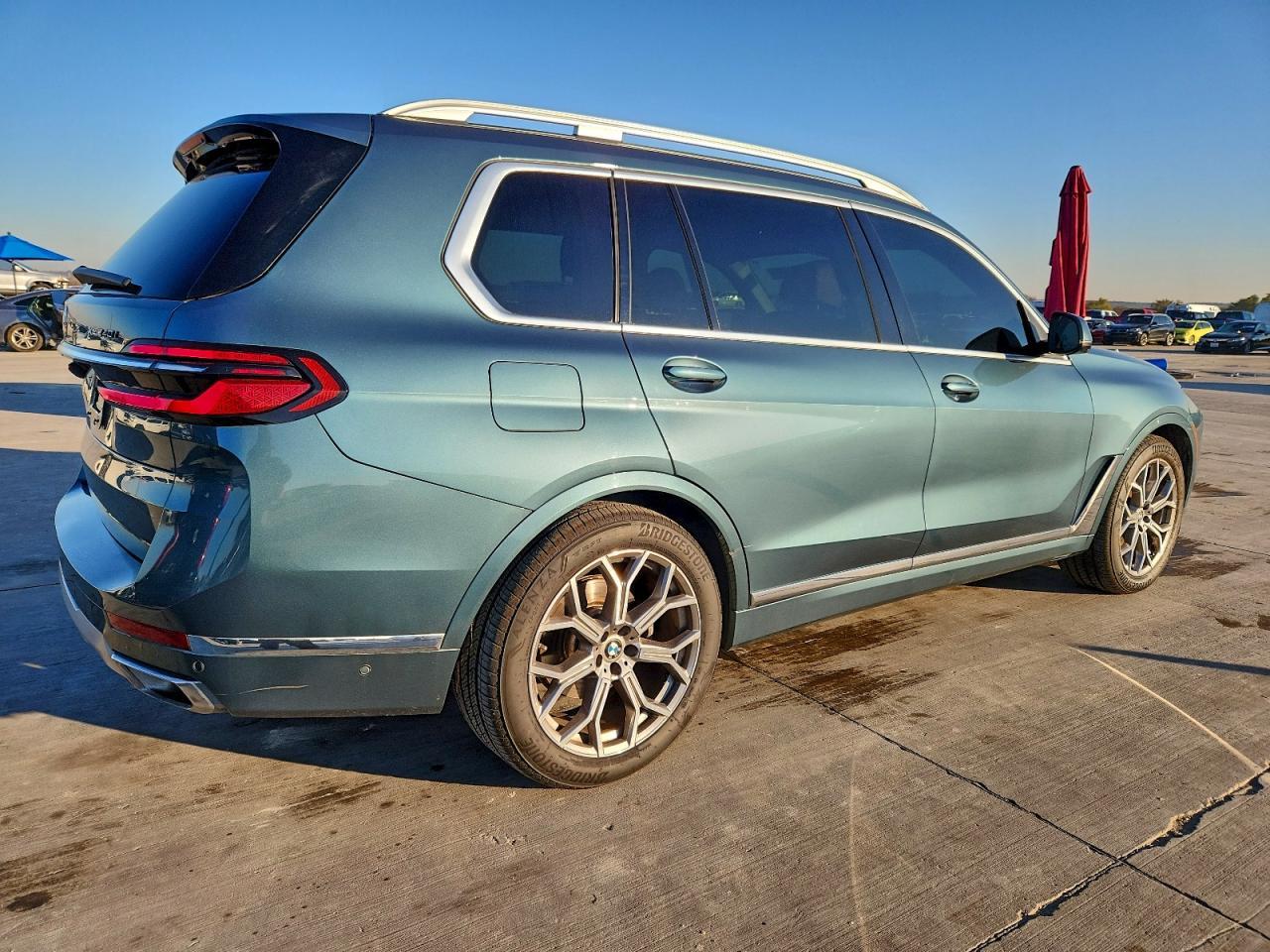 2023 BMW X7