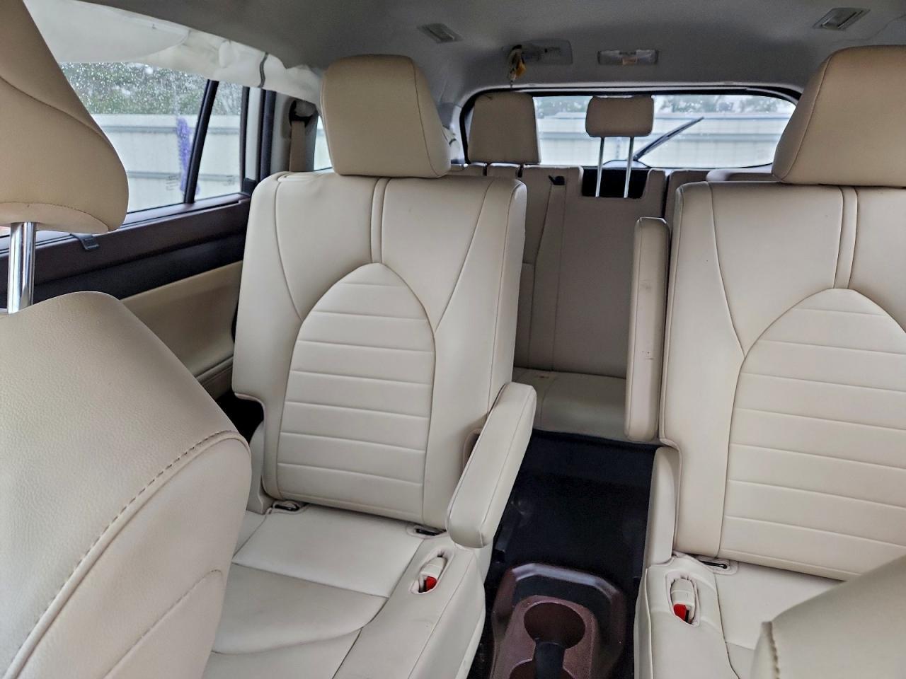 2022 TOYOTA HIGHLANDER