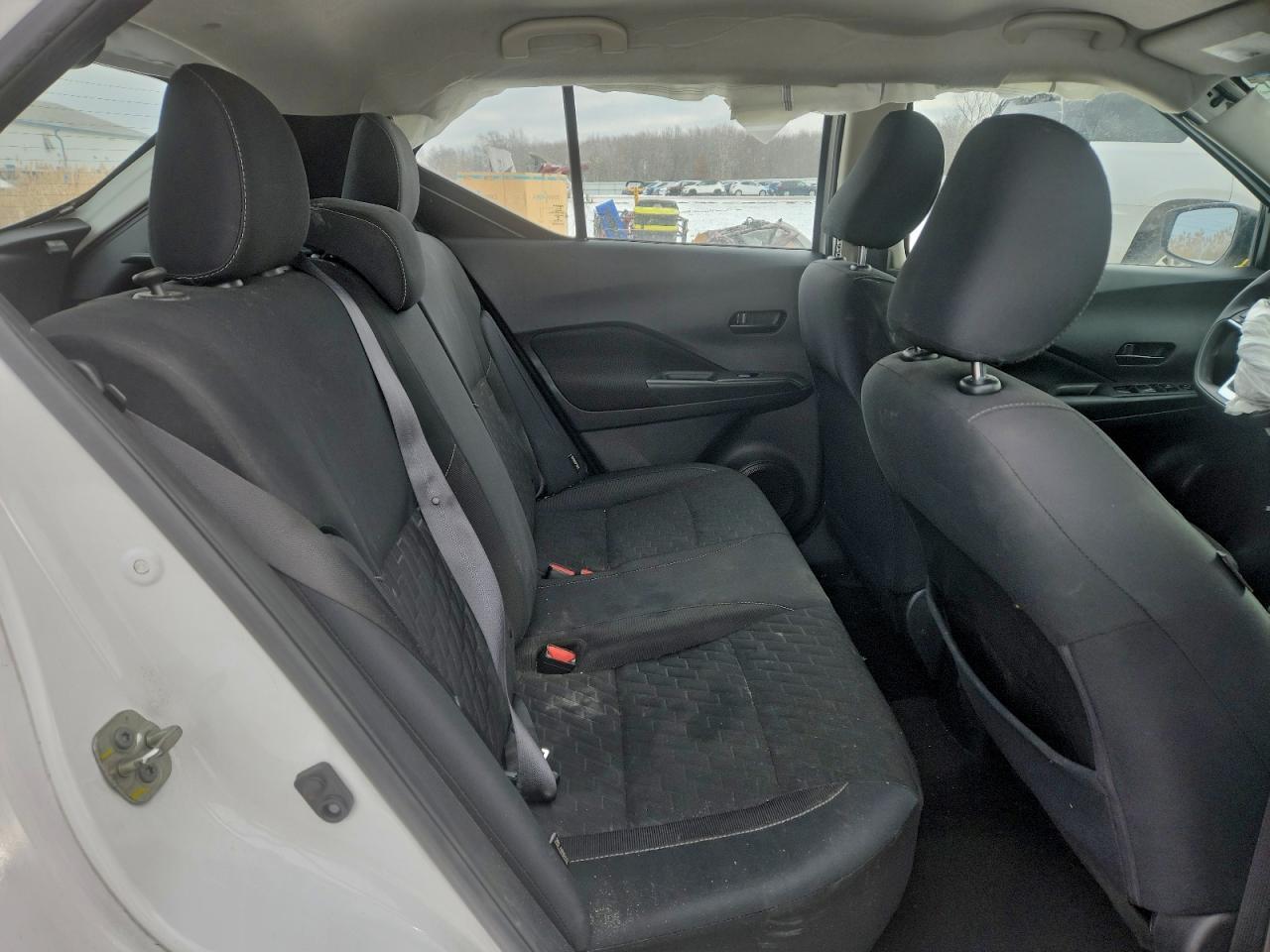 2021 NISSAN KICKS