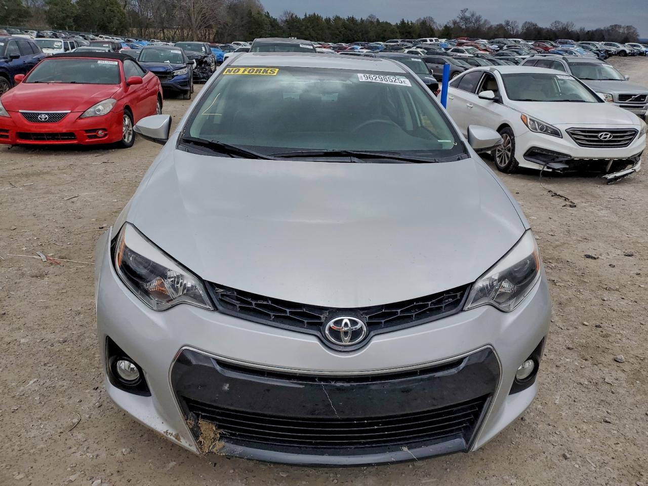 2015 TOYOTA COROLLA