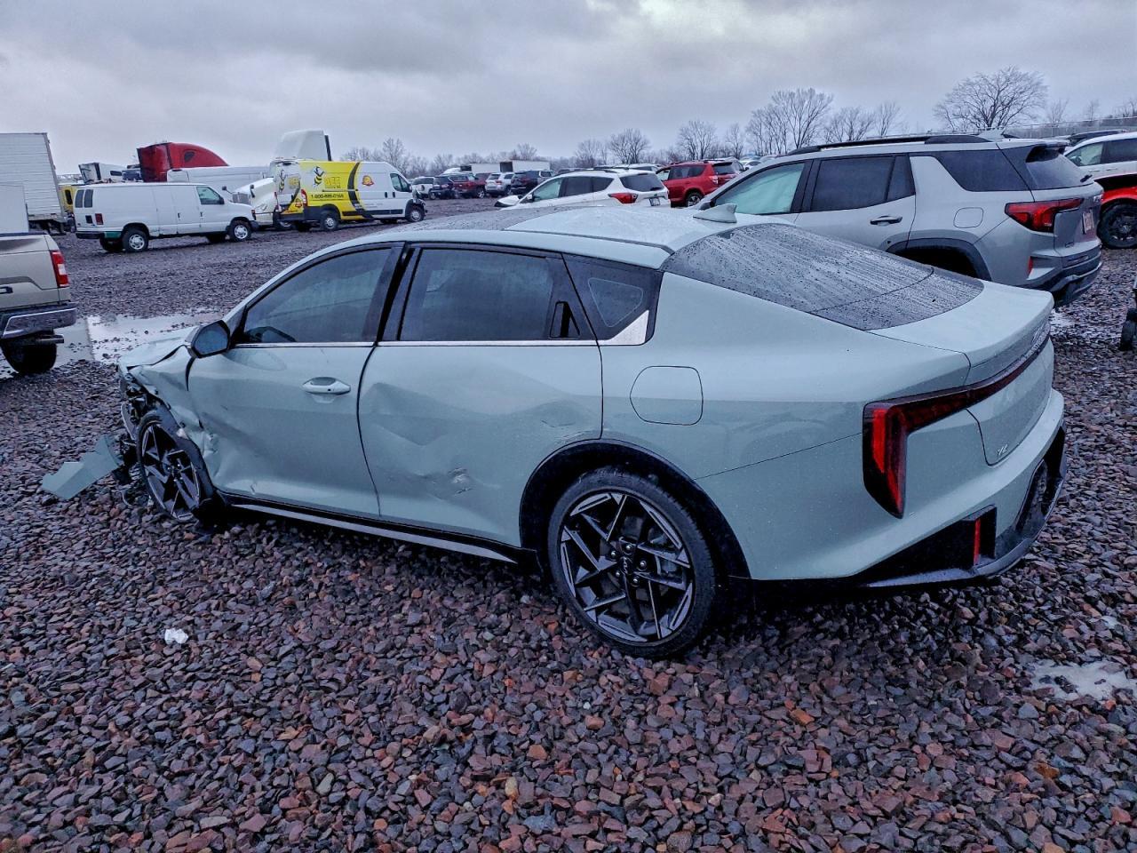 2025 KIA K4