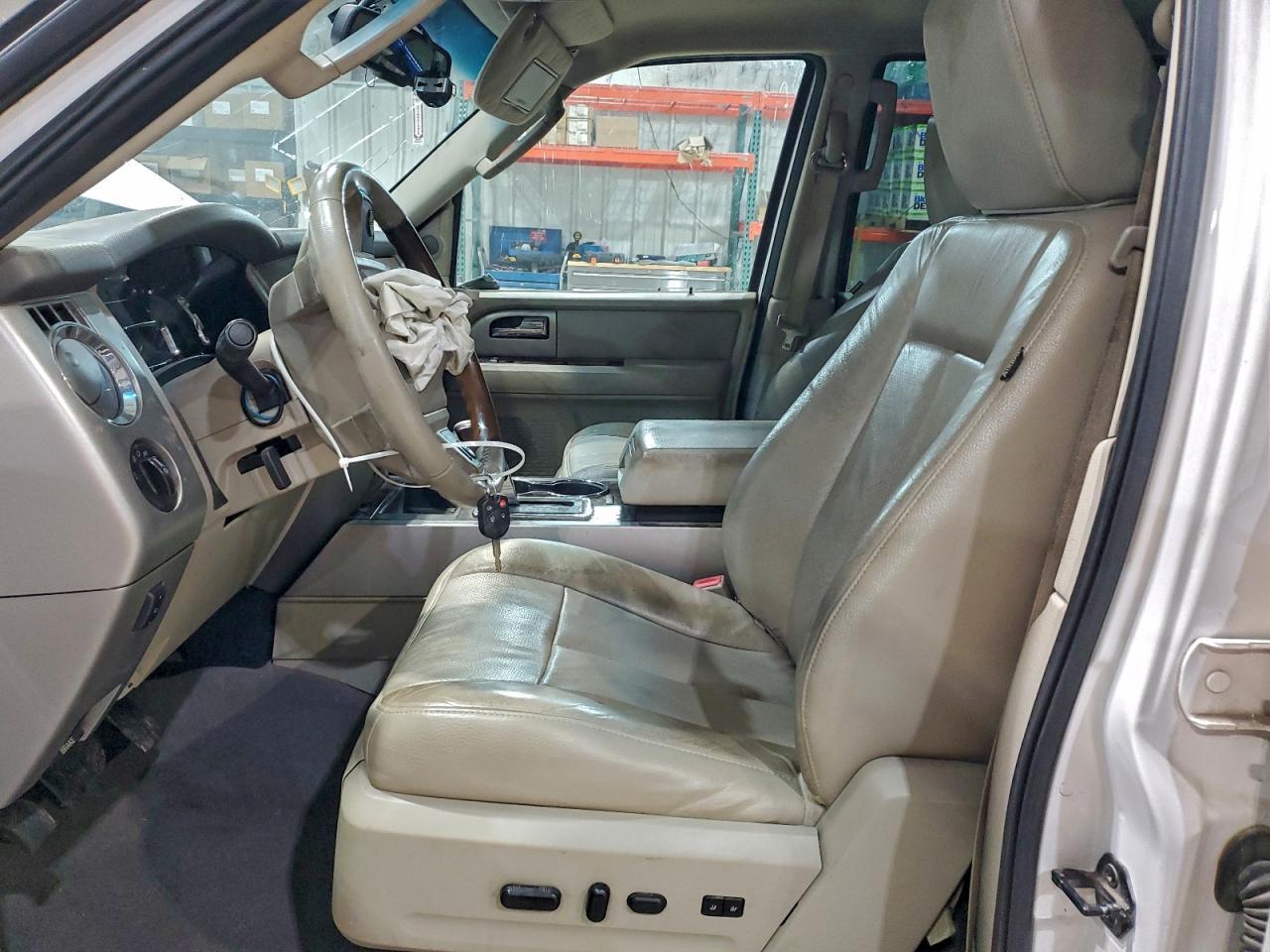 2010 FORD Expedition