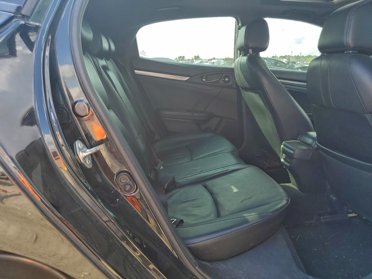 2018 HONDA CIVIC