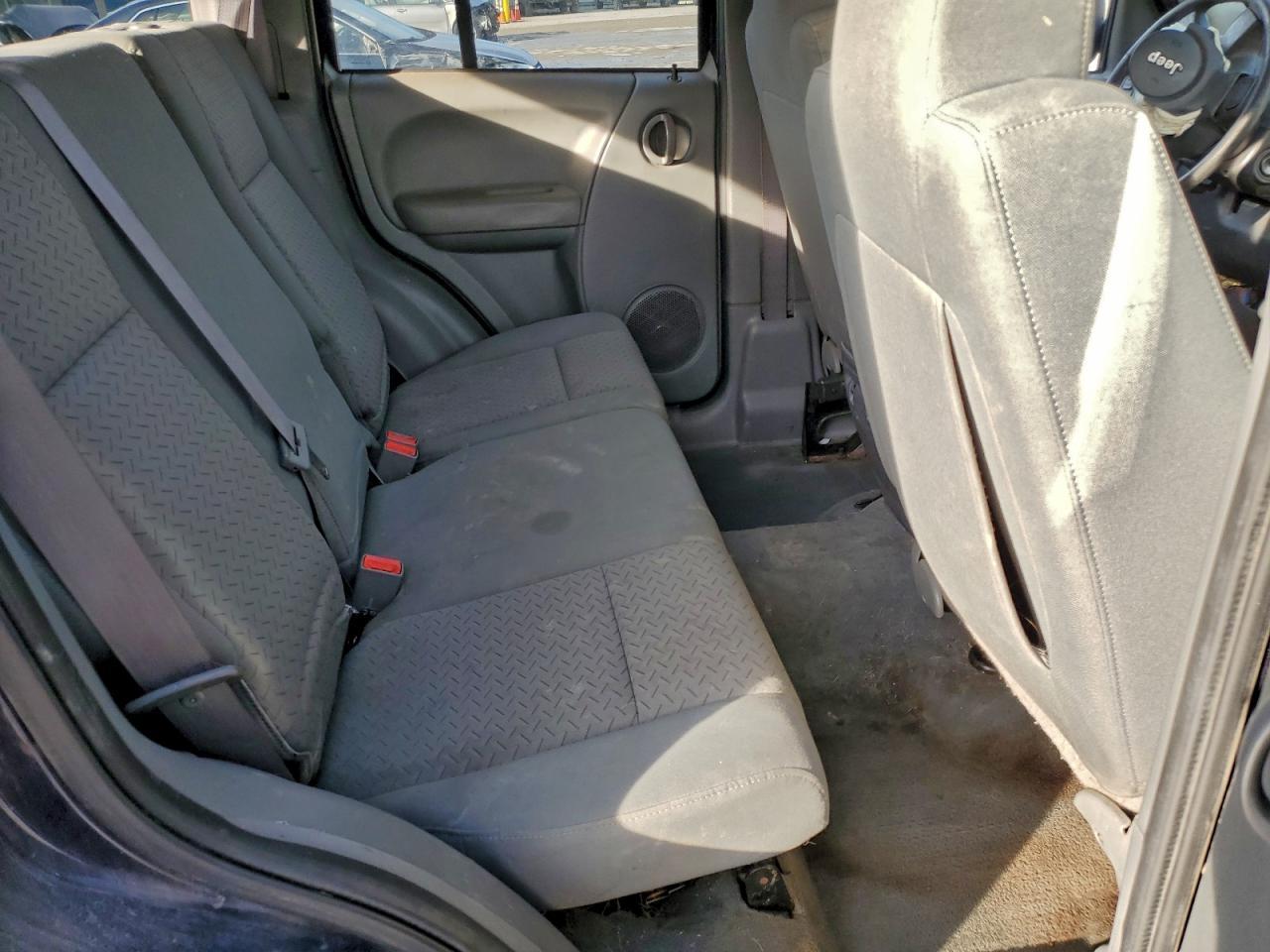 2006 JEEP Liberty