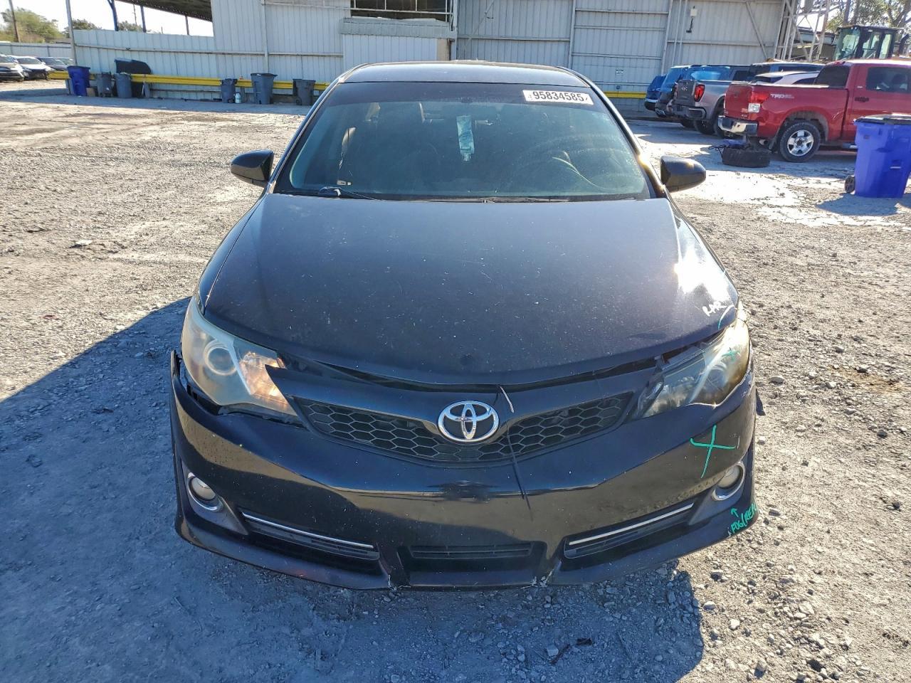 2013 TOYOTA CAMRY