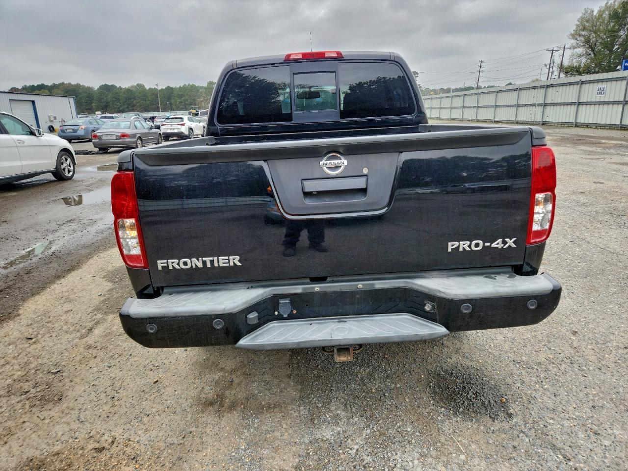2015 NISSAN Frontier
