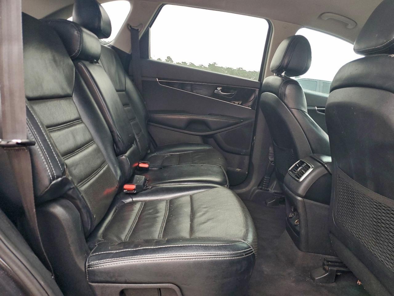 2016 KIA SORENTO