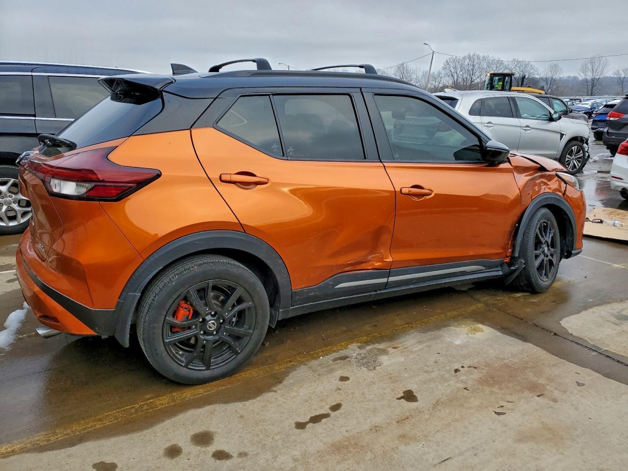2021 NISSAN KICKS