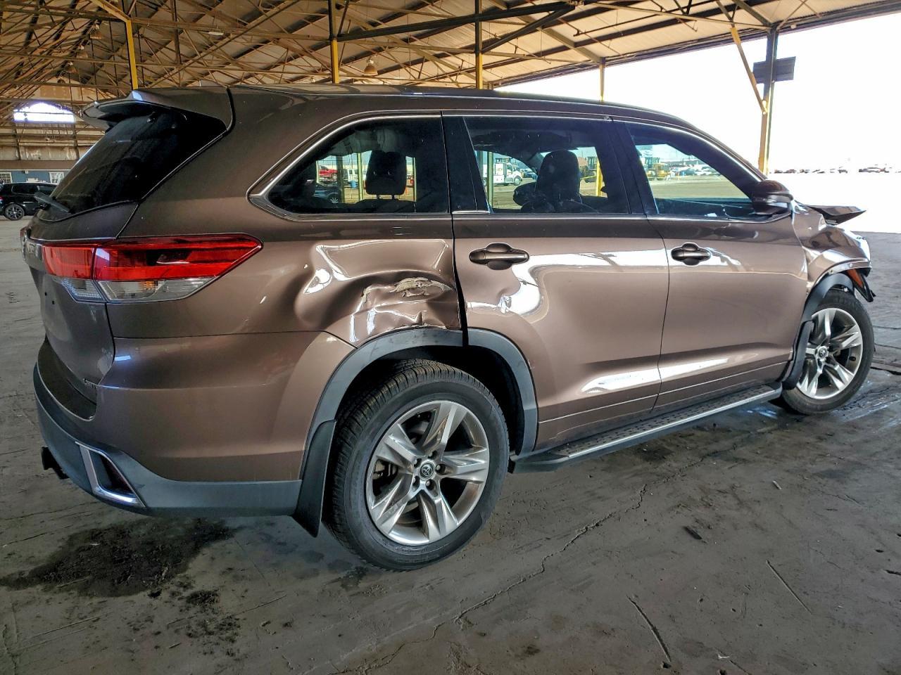 2018 TOYOTA HIGHLANDER