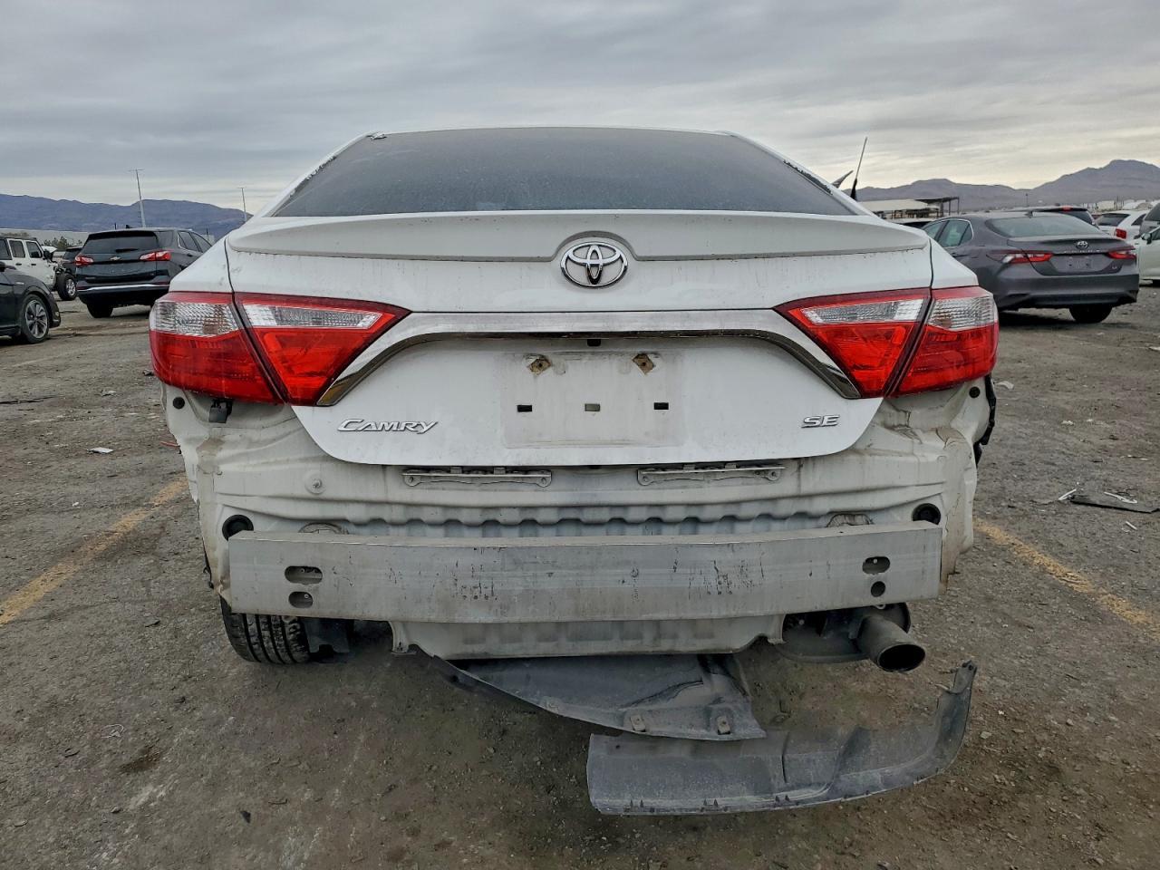 2015 TOYOTA CAMRY