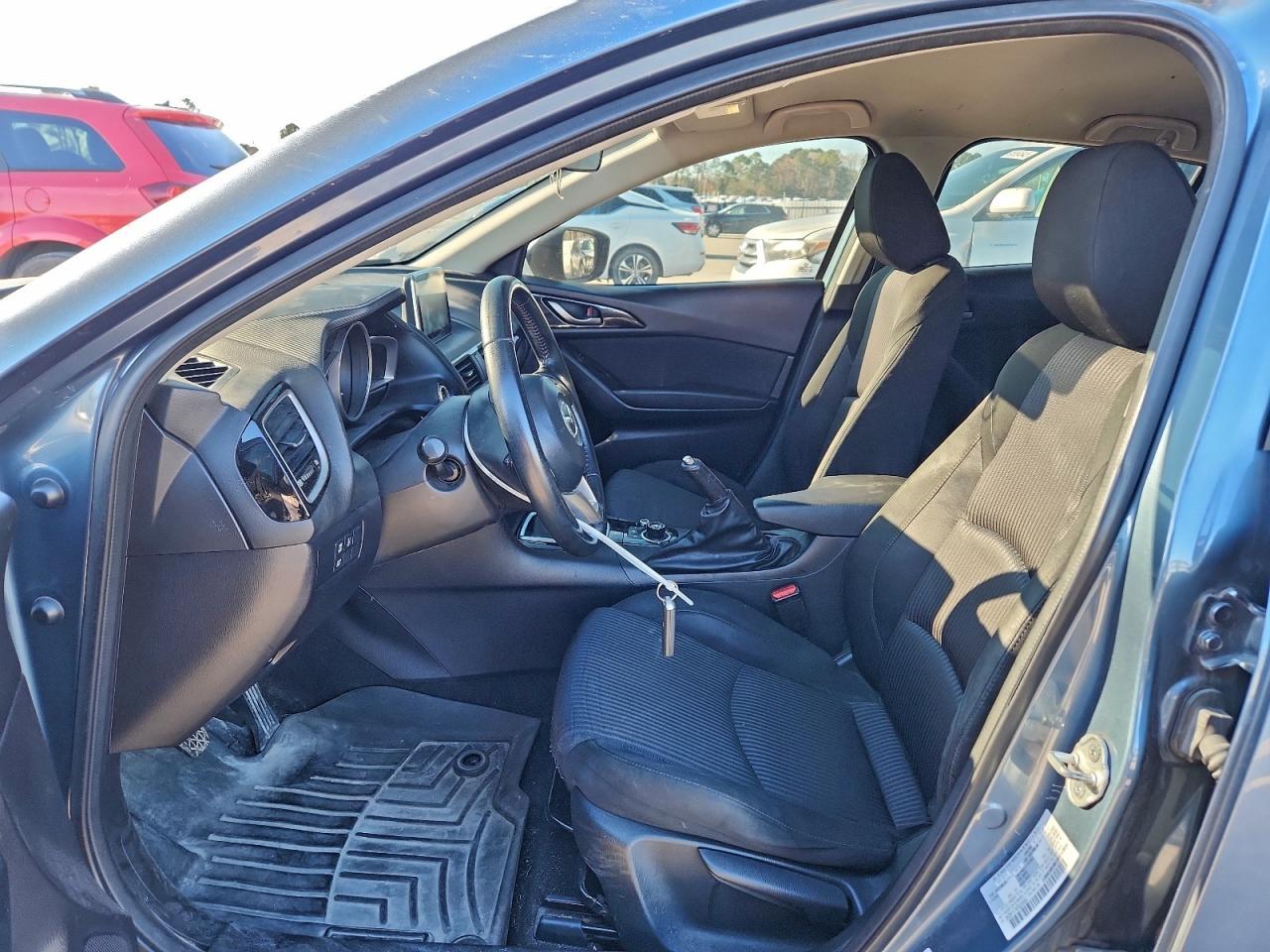 2015 MAZDA 3