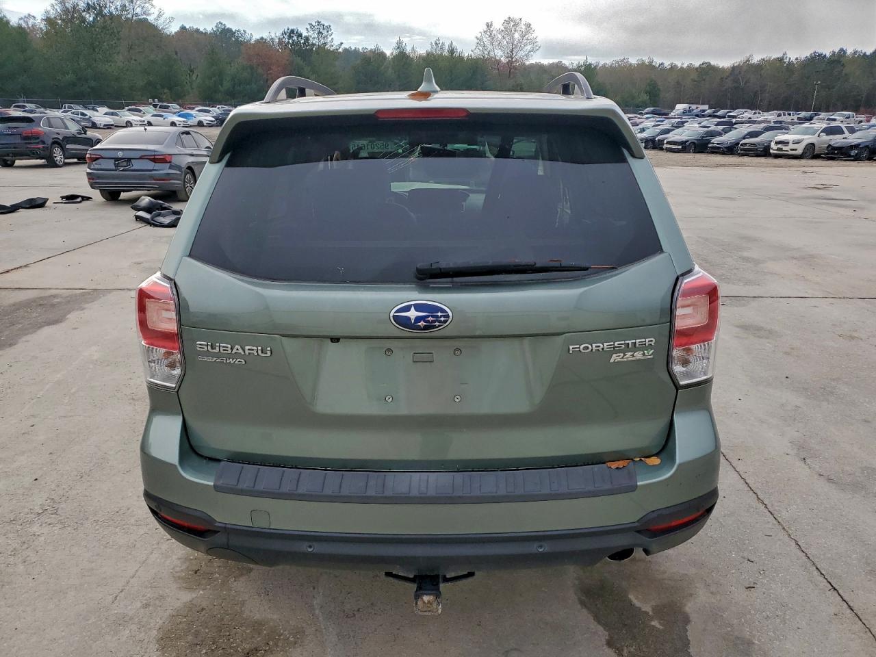 2017 SUBARU FORESTER