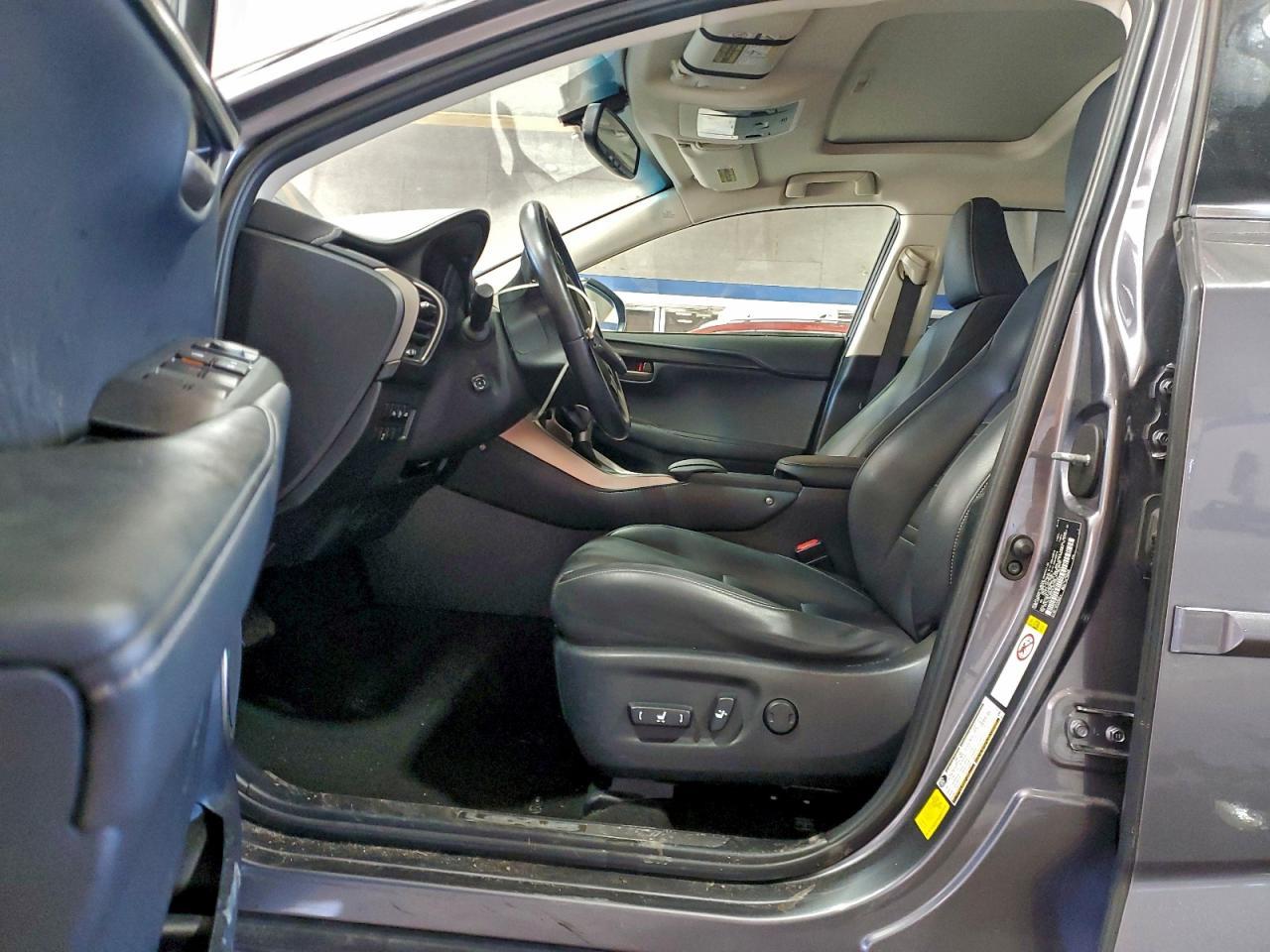2015 LEXUS NX 200T