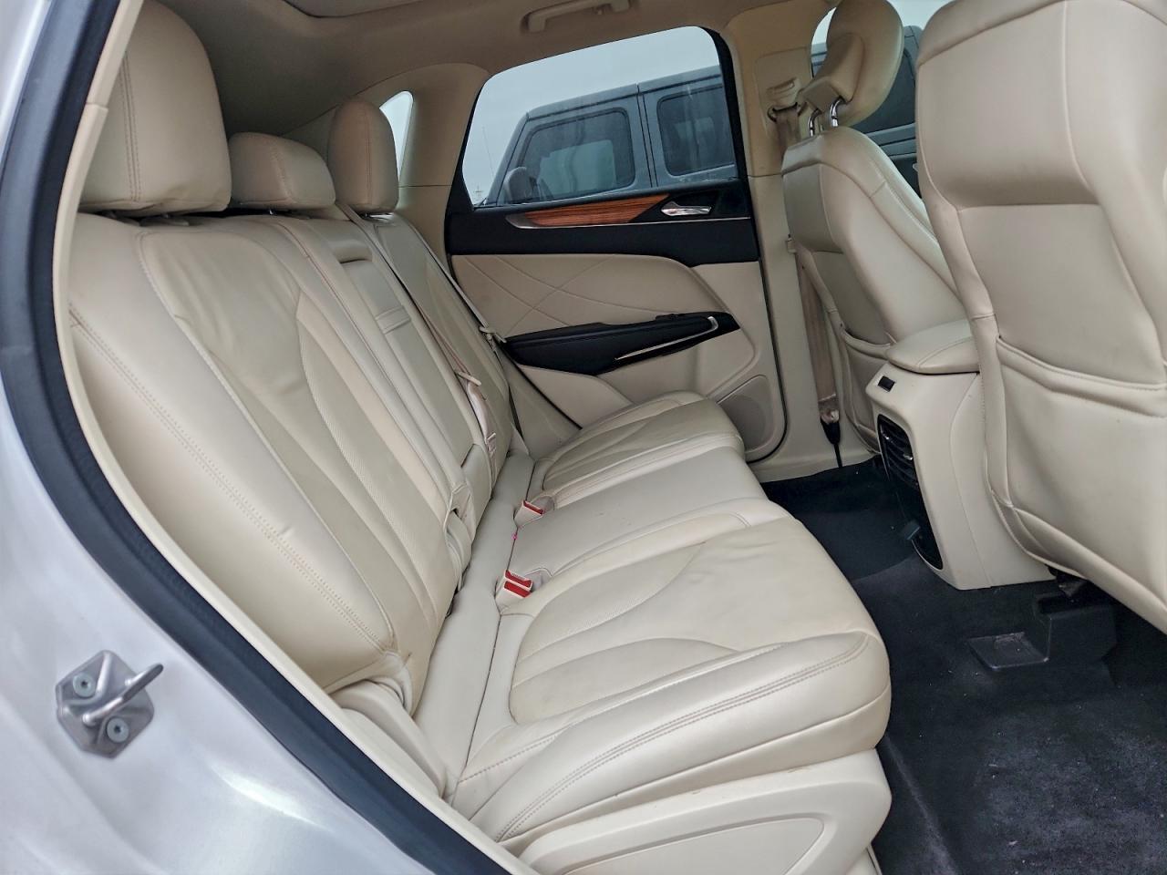 2016 LINCOLN MKC