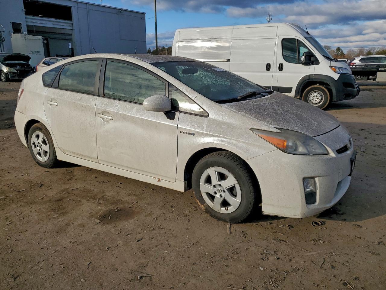 2011 TOYOTA PRIUS