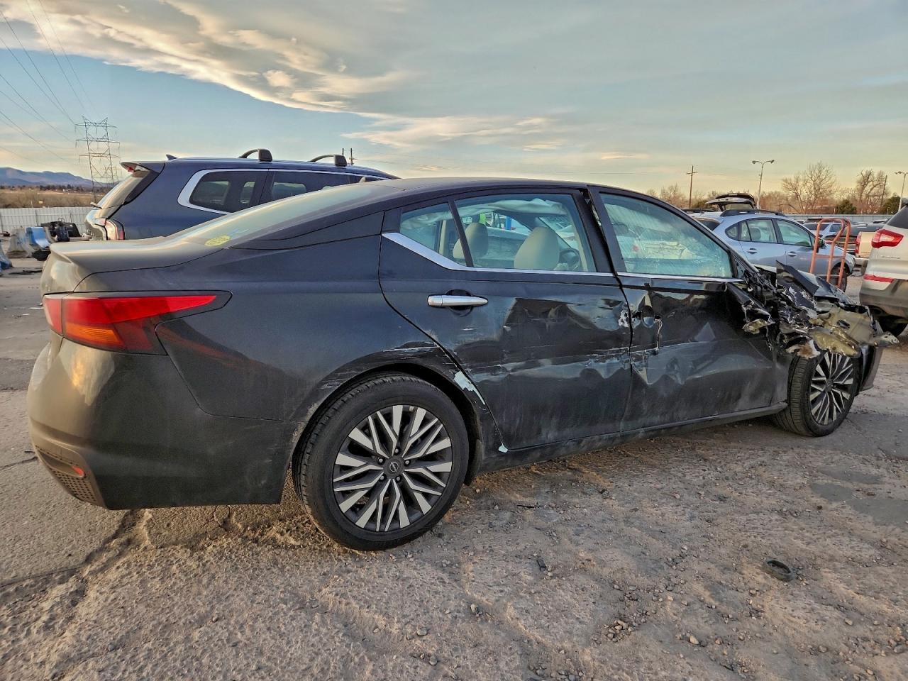 2025 NISSAN ALTIMA