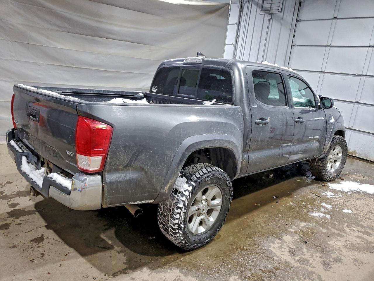 2016 TOYOTA TACOMA