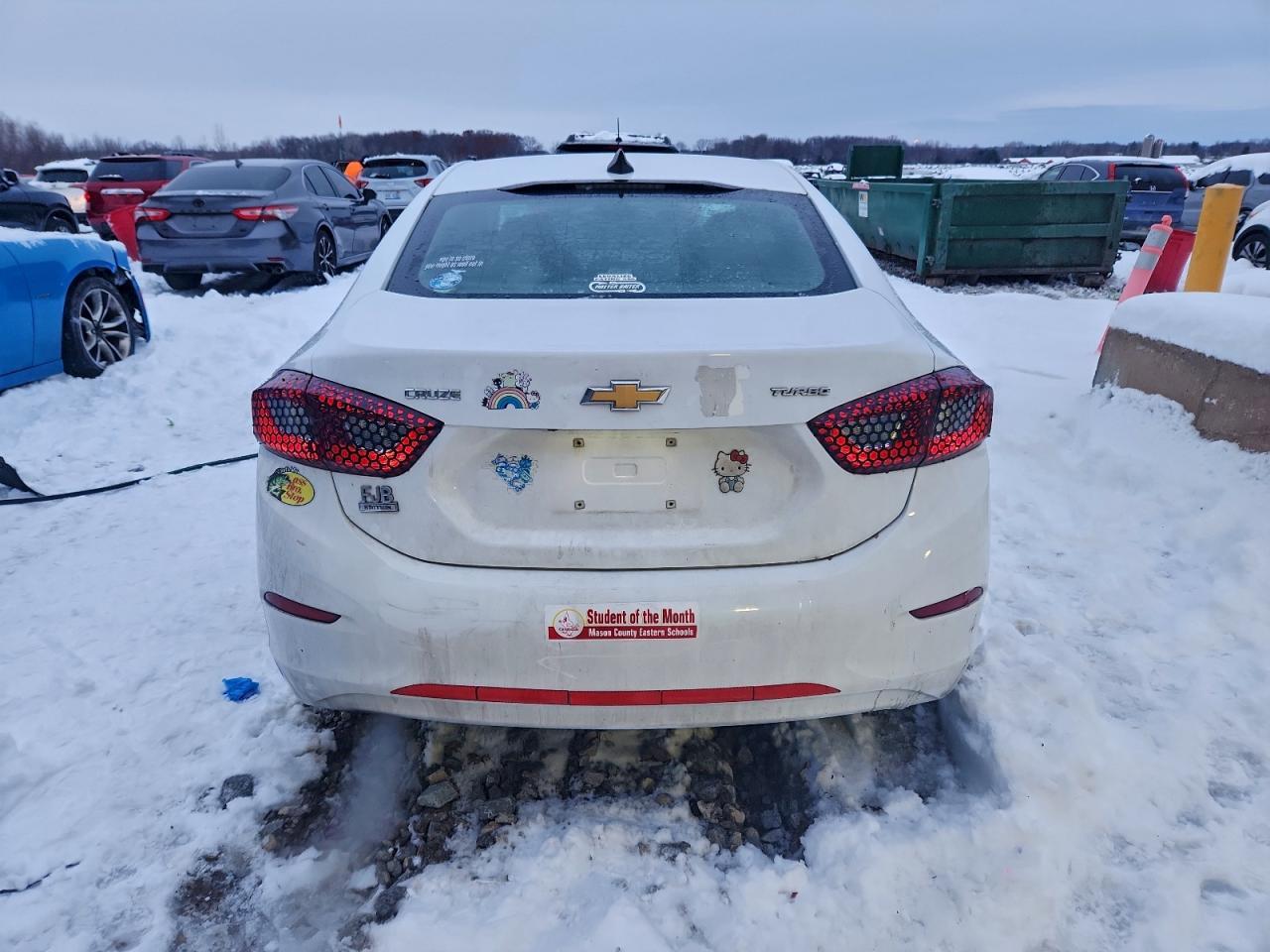 2016 CHEVROLET CRUZE