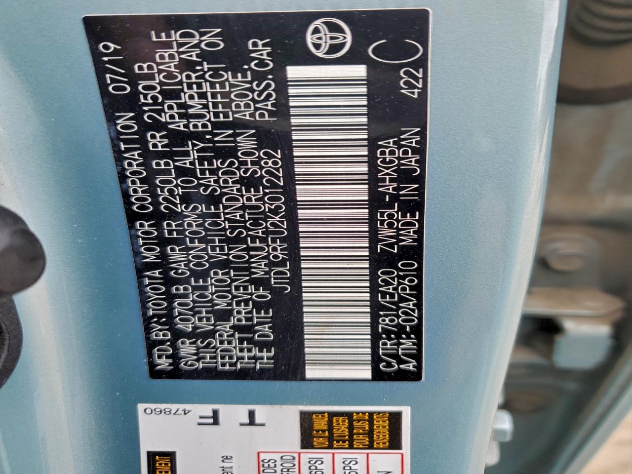2019 TOYOTA PRIUS