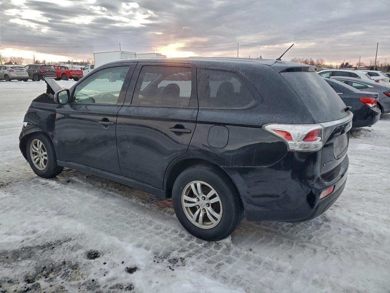 2014 MITSUBISHI outlander
