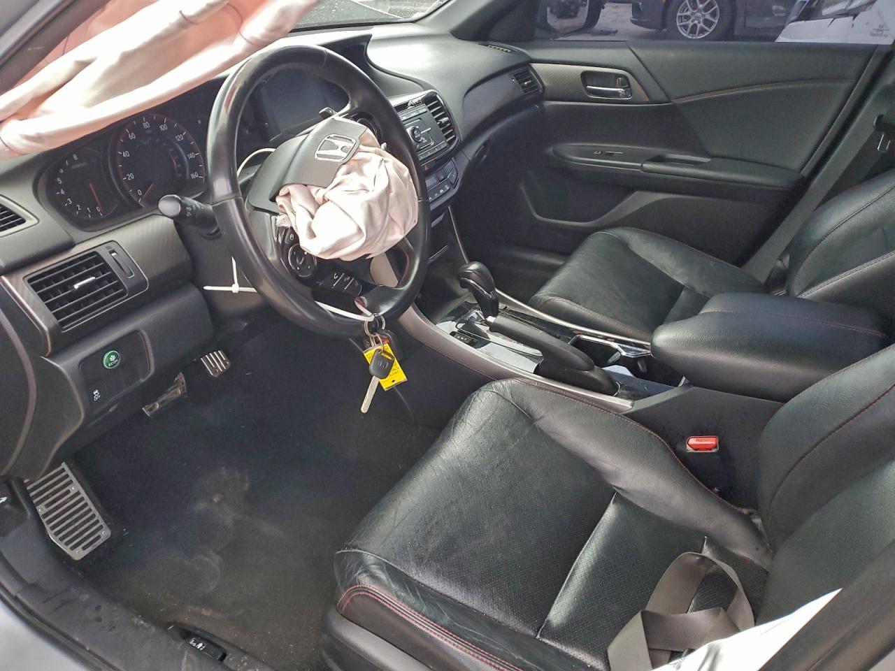 2017 HONDA ACCORD