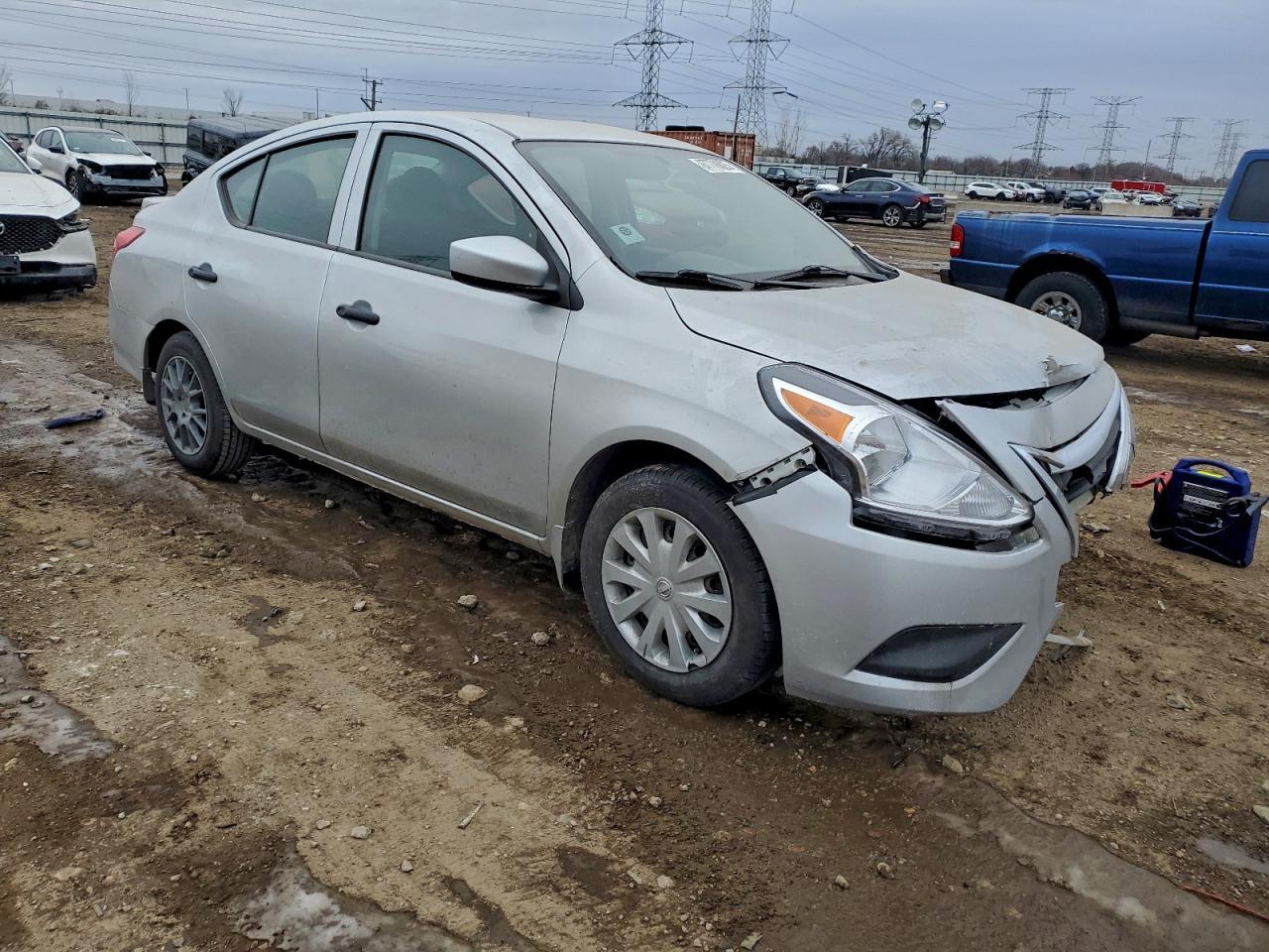 2018 NISSAN VERSA