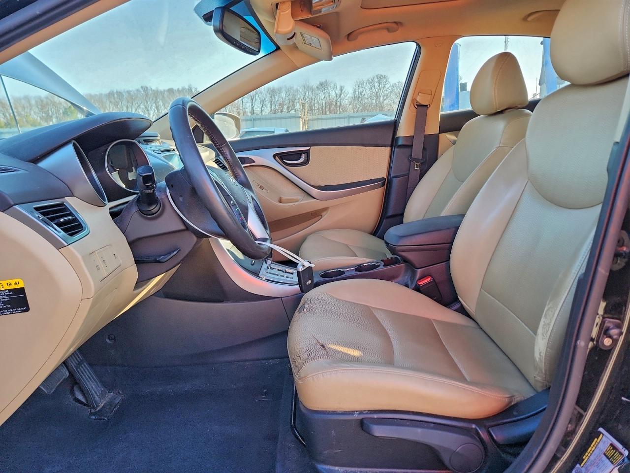 2012 HYUNDAI ELANTRA