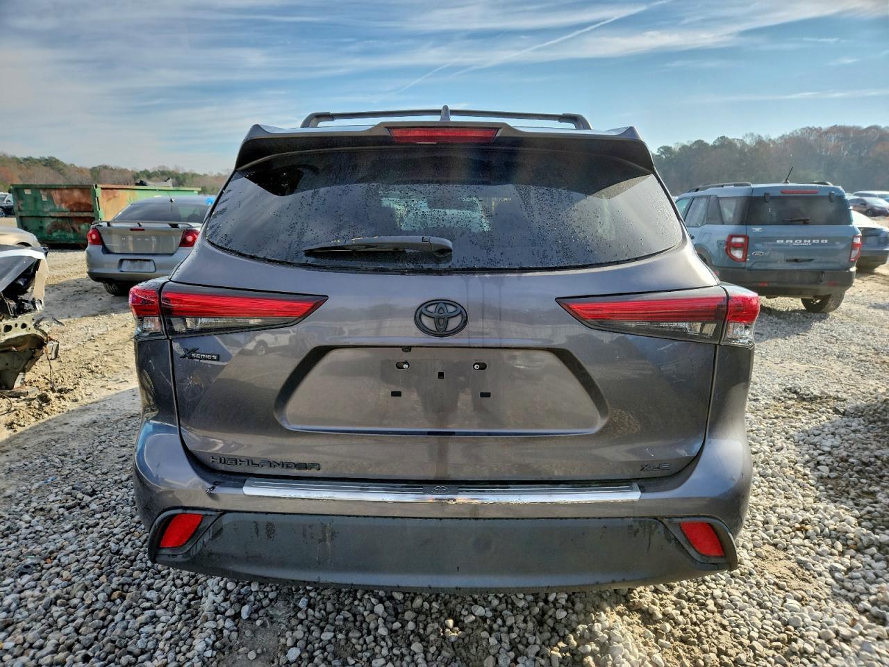 2022 TOYOTA HIGHLANDER