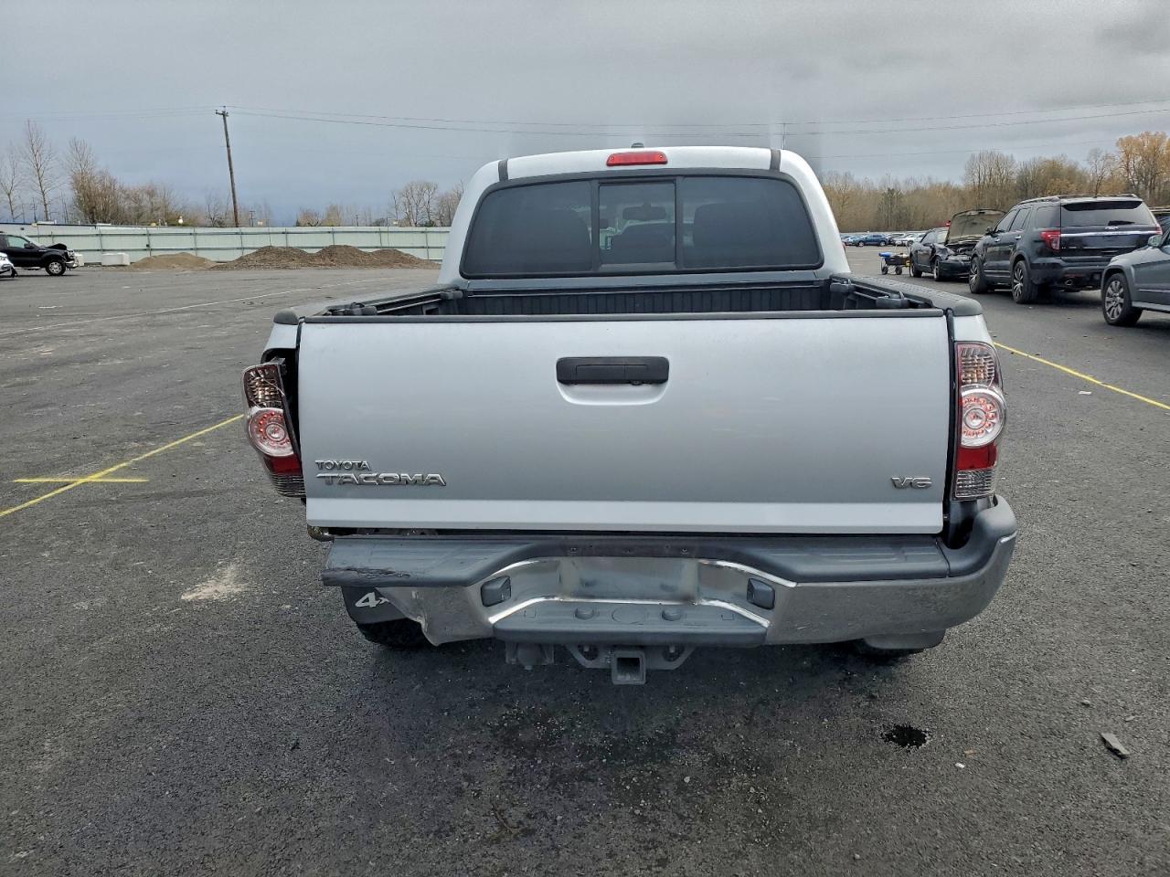 2011 TOYOTA TACOMA