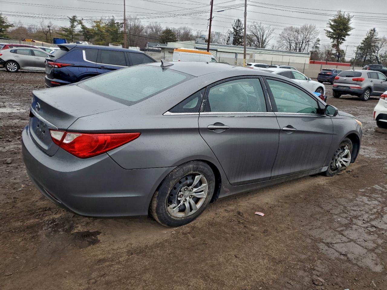 2011 HYUNDAI SONATA