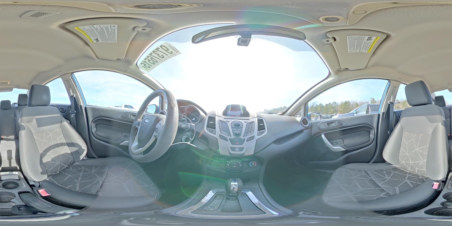 2011 FORD Fiesta