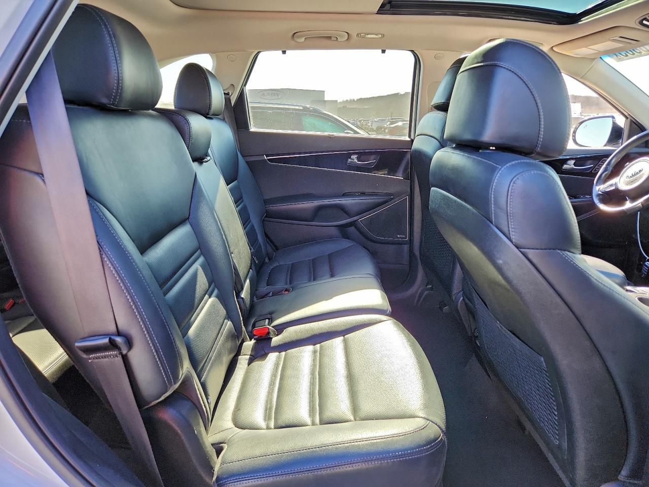 2017 KIA SORENTO