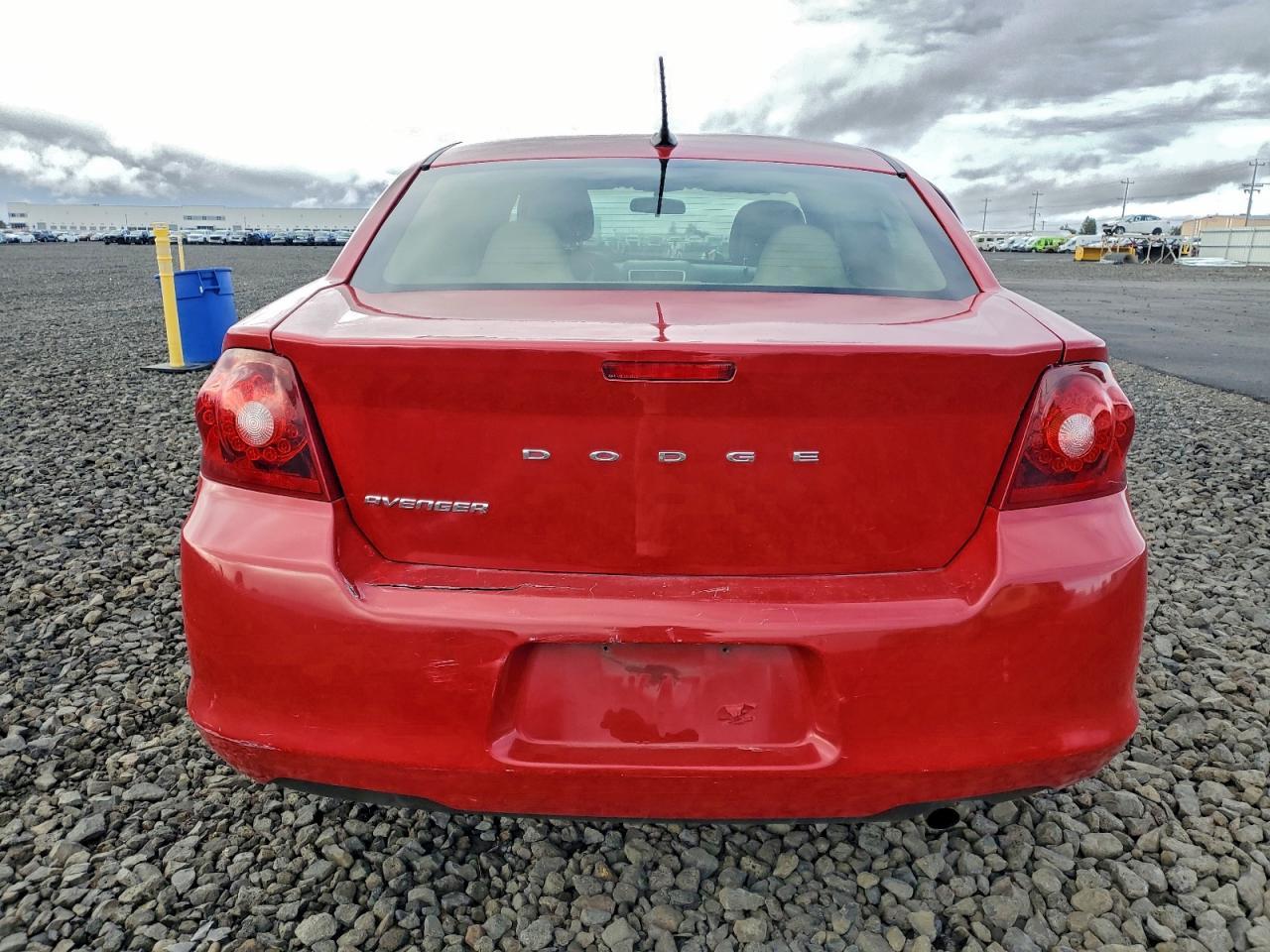 2011 DODGE Avenger