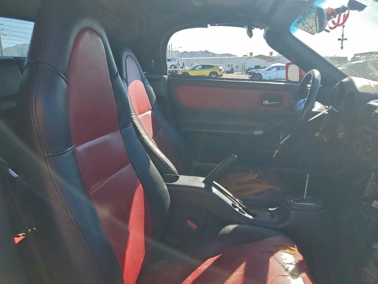 2002 TOYOTA Mr2