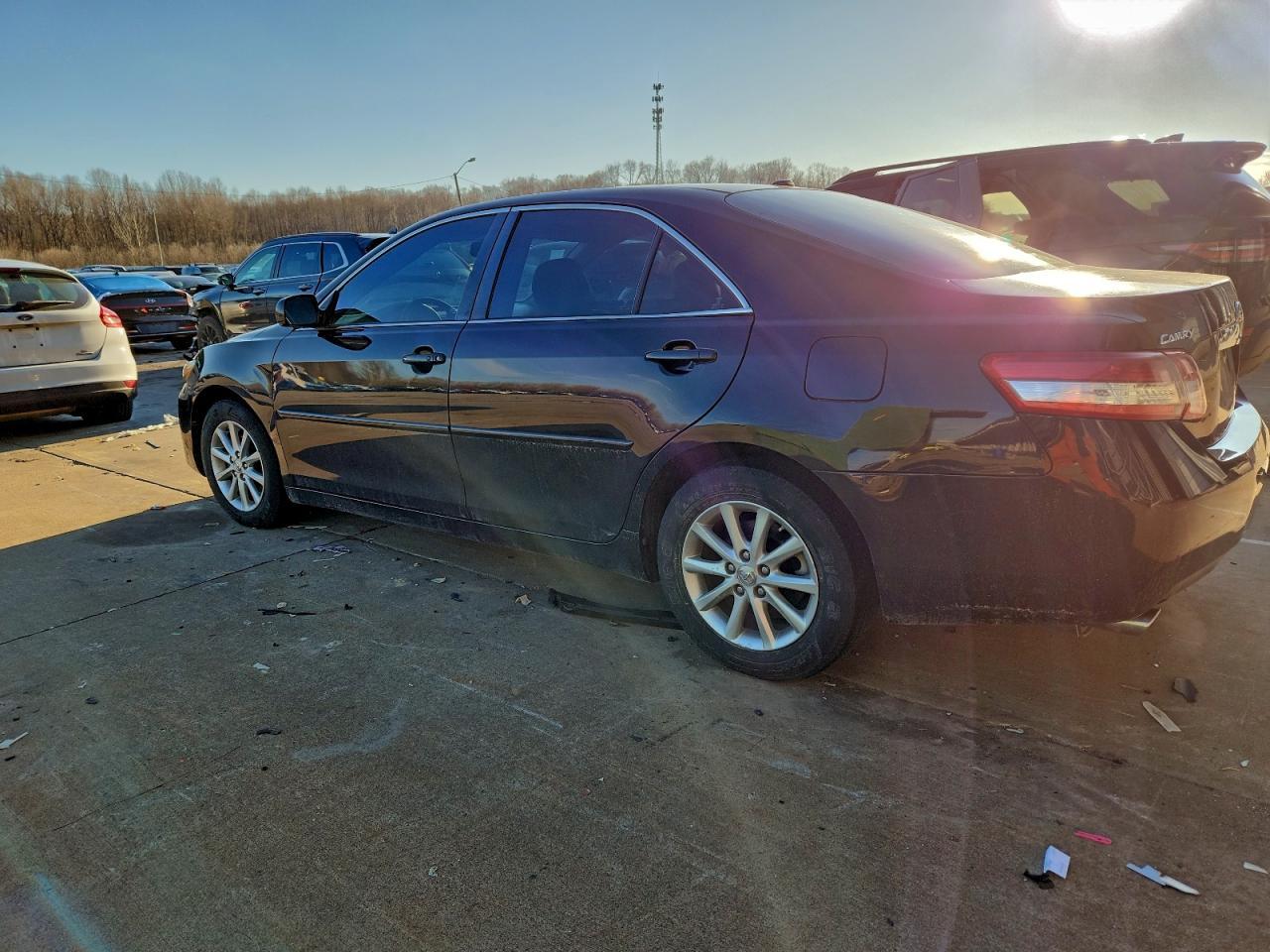 2011 TOYOTA CAMRY