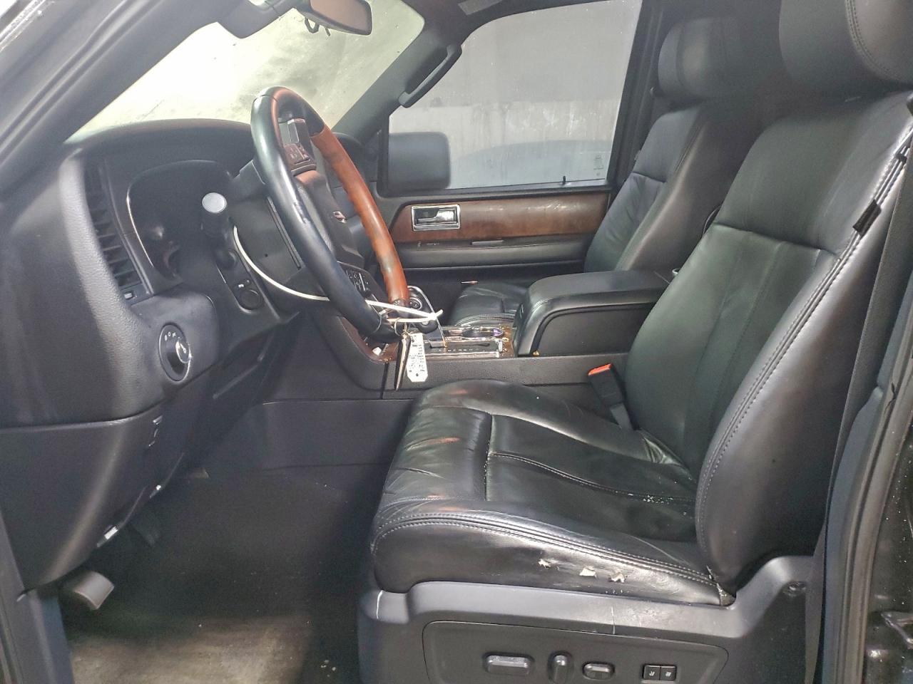 2015 LINCOLN Navigator