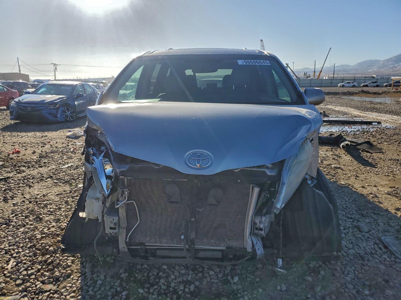 2015 TOYOTA SIENNA