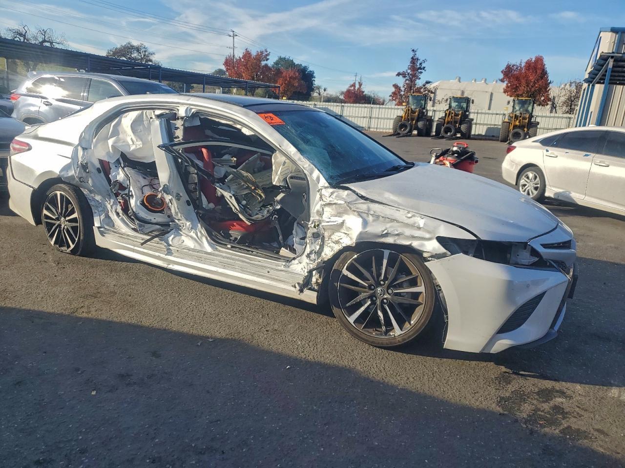 2019 TOYOTA CAMRY