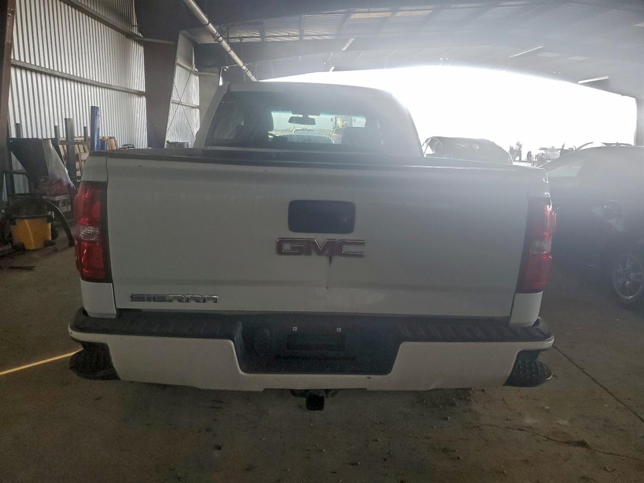 2016 GMC Sierra