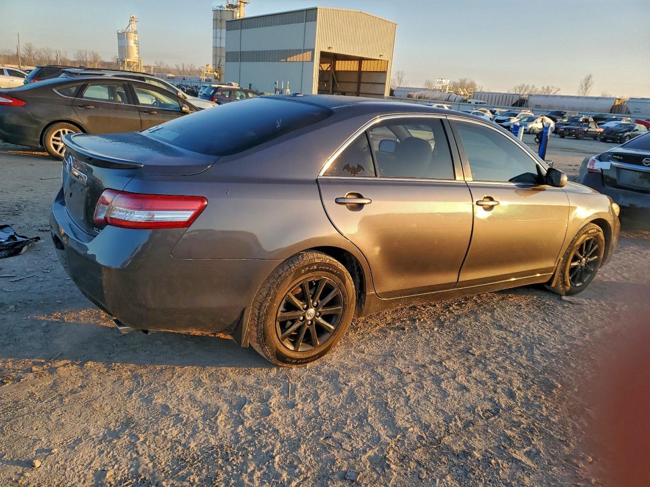 2010 TOYOTA CAMRY