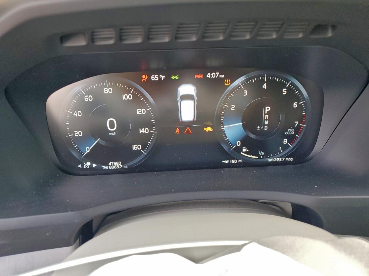 2021 VOLVO XC90